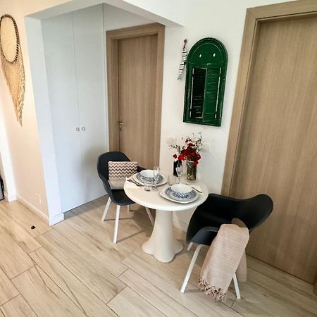 White Tower Mamaia - Private Apartment Exterior foto